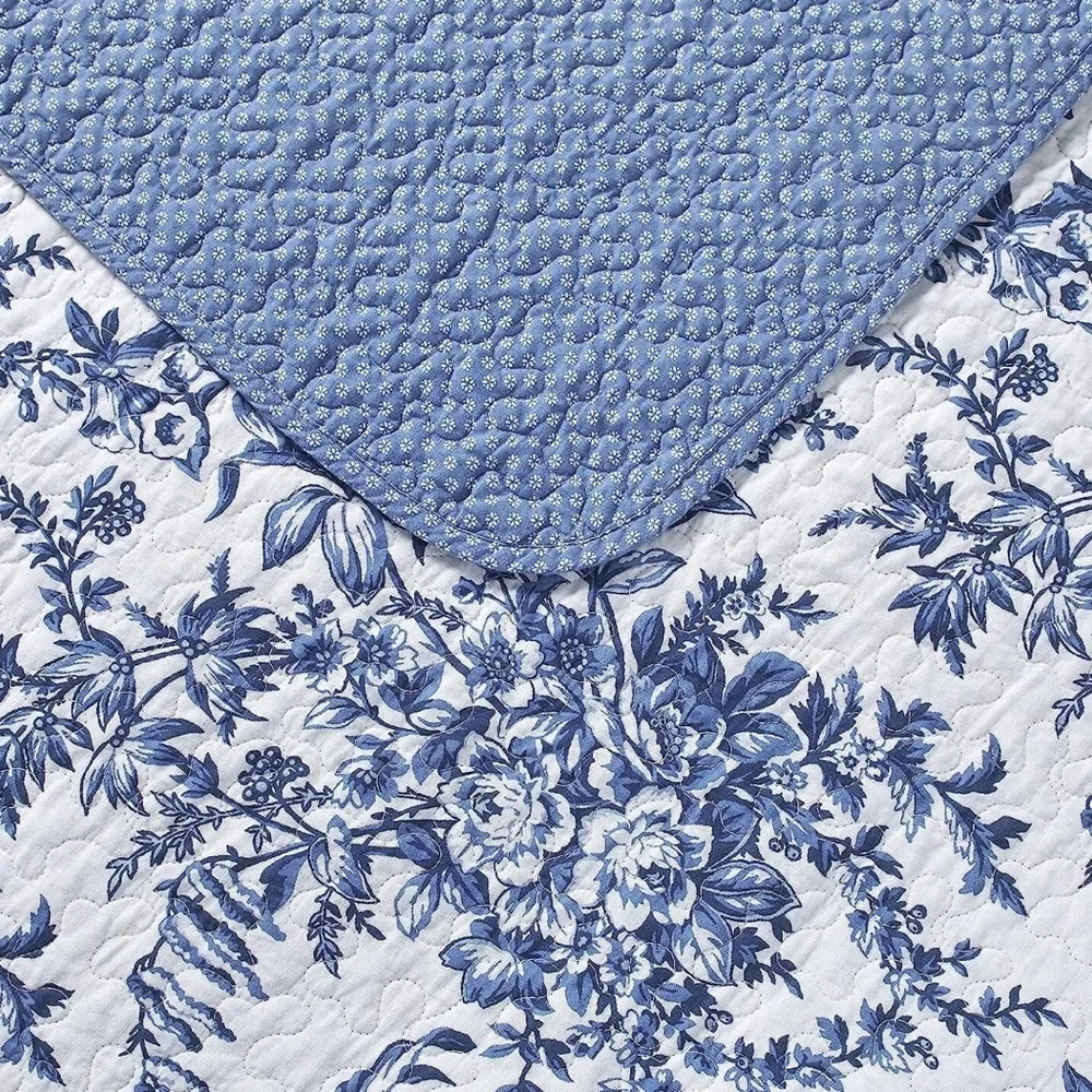 Gorgeous Laura Ashley Full/Queen Bedford Quilt & Sham Set Delft Blue